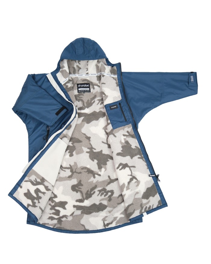 dryrobe Advance Long Sleeve Poncho Tiefseeblau / Tarnmuster
